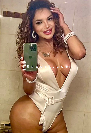 LETIZIA  CALIENTE Y APASIONADA - Chica escort en Barcelona