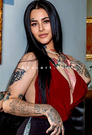 CORAL - Girl escort in Barcelona