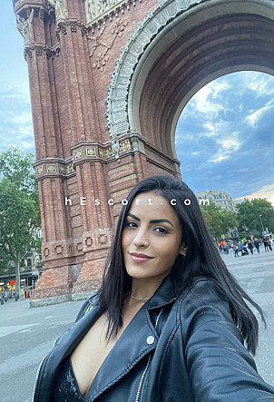 Bella - Chica escort en Barcelona