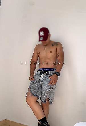 Emmanuel - Male escort in Valencia