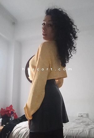 Mikaela - Chica escort en Valencia