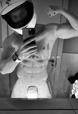 Maximus - Male escort in Barcelona