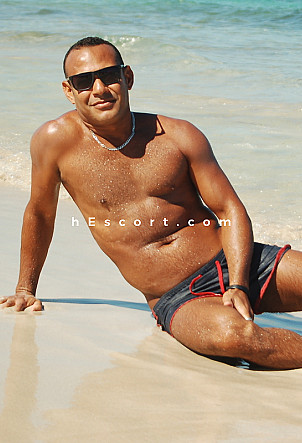 BRENO - Hombre escort en Barcelona