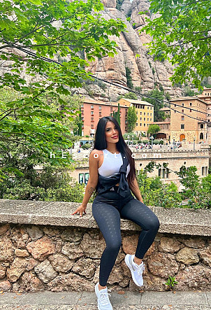 Monica - Chica escort en Benidorm