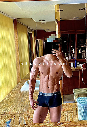 Max - Male escort in Palma de Mallorca