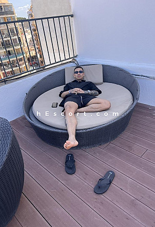 Erick - Hombre escort en Madrid