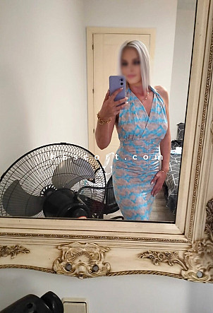 LUCIA - Chica escort en Estepona