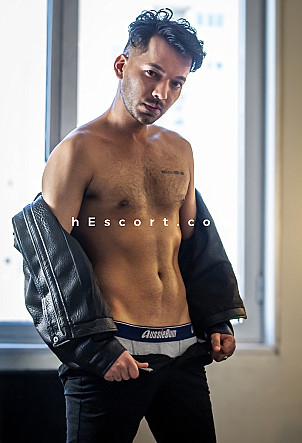 Raul - Male escort in Barcelona