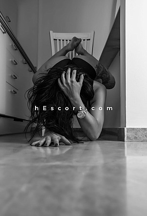 KHALIFA - Girl escort in Fuengirola