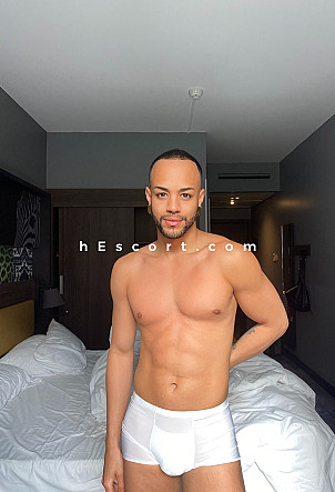 Romu - Hombre escort en Madrid
