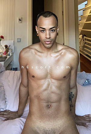 Romu - Hombre escort en Madrid