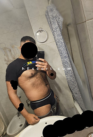Alex - Male escort in Madrid
