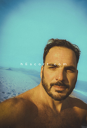 Valentino - Hombre escort en Castell-Platja d'Aro