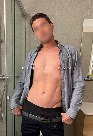 Ainur - Hombre escort en Barcelona