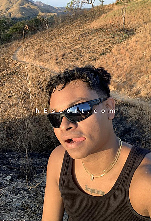 Machado - Hombre escort en Madrid