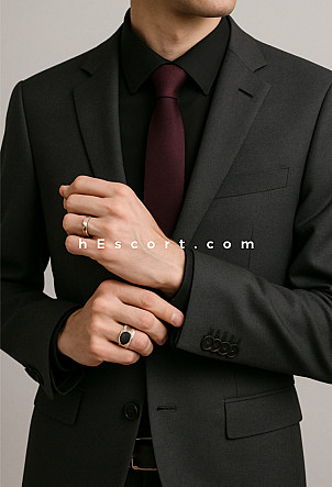 Dante AG - Male escort in Sevilla