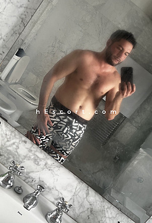 Fabricio - Hombre escort en Barcelona