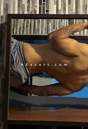 Angel - Hombre escort en Valencia