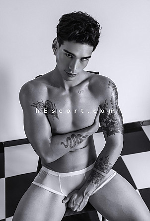Angel - Hombre escort en Valencia