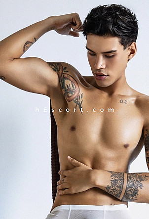 Angel - Male escort in Madrid