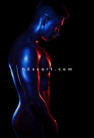 Emanuel Latinboyxl - Male escort in Madrid