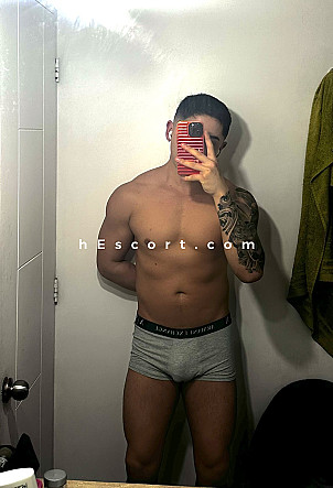 Emanuel Latinboyxl - Male escort in Madrid