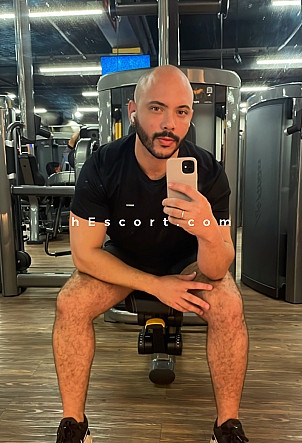 Gustavo Galves - Hombre escort en Madrid