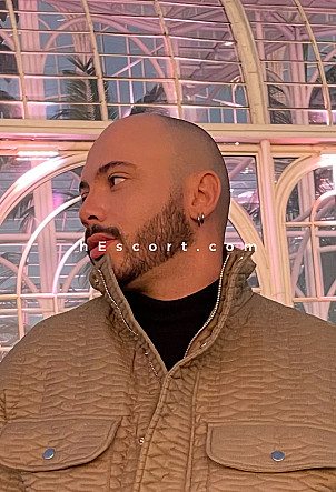 Gustavo Galves - Hombre escort en Madrid