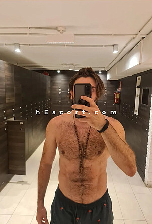 LEONARDO - Hombre escort en Barcelona