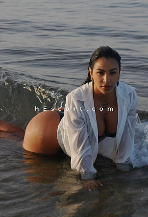 Lucia - Chica escort en Barcelona