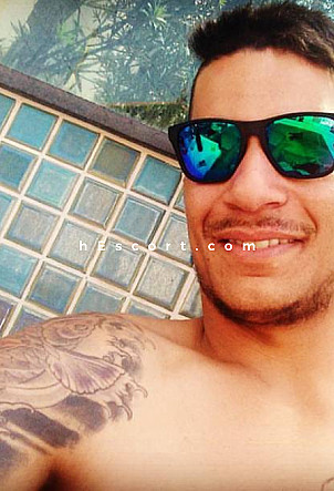 Alex - Hombre escort en Madrid