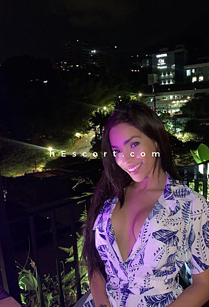 Hana - Chica escort en Marbella