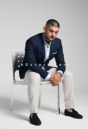 Luca - Hombre escort en Barcelona