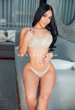 Salome - Chica escort en Torrevieja