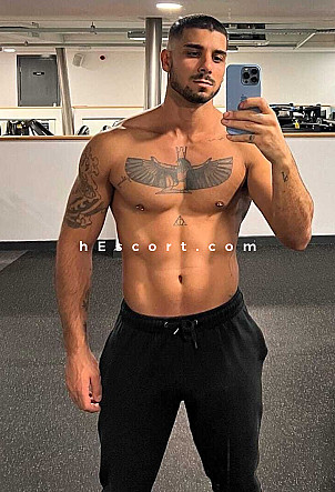 Antonio Fabrizzio - Hombre escort en Barcelona