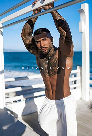 Imanolbrown - Male escort in Madrid