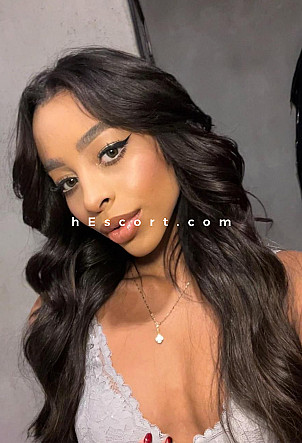 Victoria - Girl escort in Madrid