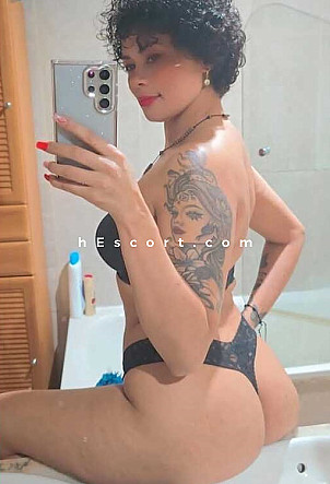 Gabriela - Chica escort en Madrid